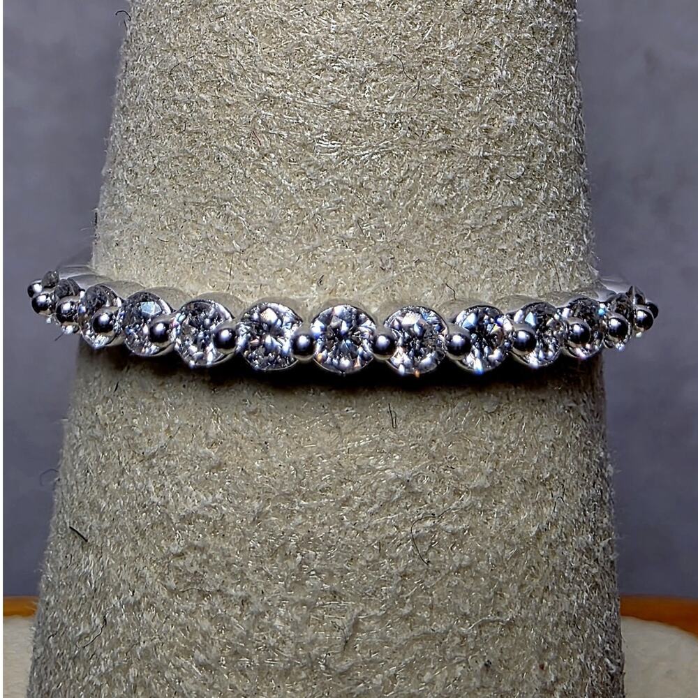 Size 7 Lab-Created Diamond 0.25ctw Half Eternity Band 925 Silver